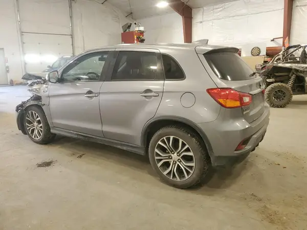 JA4AR3AUXKU003099 2019 MITSUBISHI OUTLANDER - Image 2