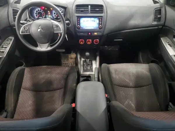 JA4AR3AUXKU003099 2019 MITSUBISHI OUTLANDER - Image 8