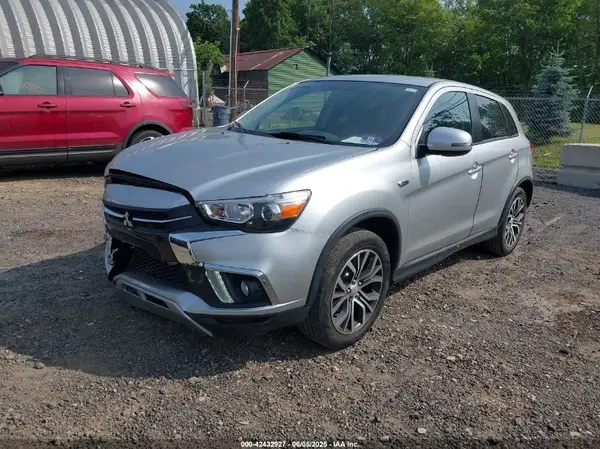 JA4AR3AUXKU004849 2019 MITSUBISHI OUTLANDER - Image 2