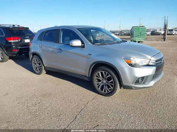 JA4AR3AUXKU007850 2019 MITSUBISHI OUTLANDER - Image 1