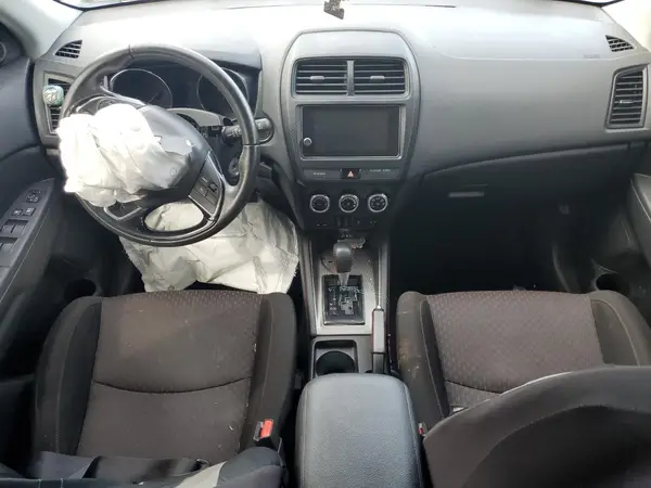 JA4AR3AUXKU013552 2019 MITSUBISHI OUTLANDER - Image 8