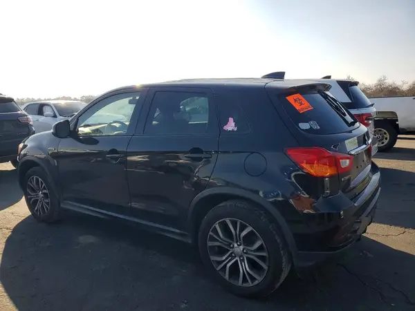 JA4AR3AUXKU016435 2019 MITSUBISHI OUTLANDER - Image 2