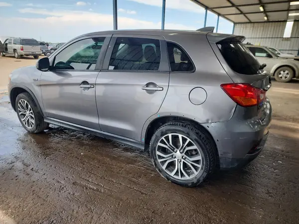 JA4AR3AUXKU017682 2019 MITSUBISHI OUTLANDER - Image 2