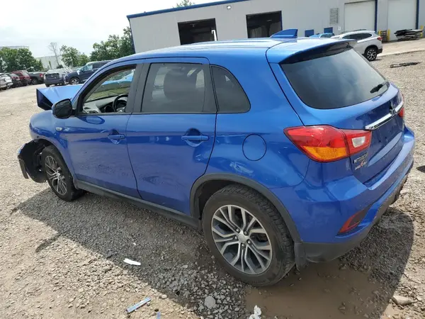 JA4AR3AUXKU023417 2019 MITSUBISHI OUTLANDER - Image 2