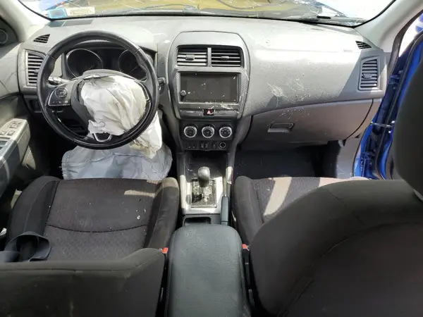 JA4AR3AUXKU023417 2019 MITSUBISHI OUTLANDER - Image 8