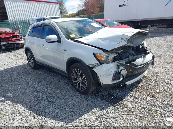 JA4AR3AUXKU026589 2019 MITSUBISHI OUTLANDER - Image 1