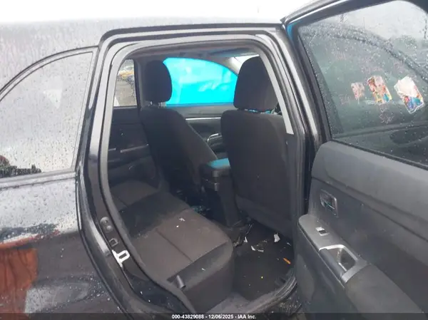 JA4AR3AUXKU026818 2019 MITSUBISHI OUTLANDER - Image 8