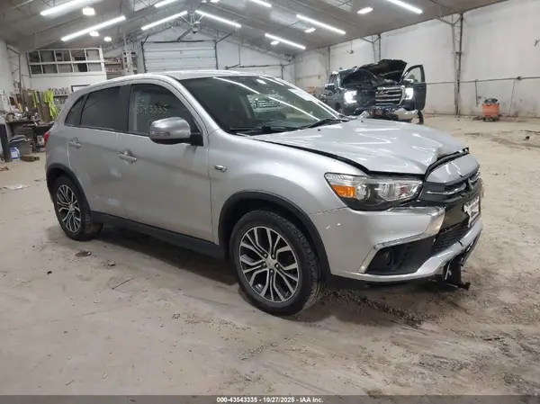 JA4AR3AUXKU034028 2019 MITSUBISHI OUTLANDER - Image 1