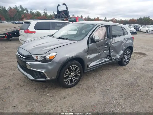 JA4AR3AUXKU036152 2019 MITSUBISHI OUTLANDER - Image 2