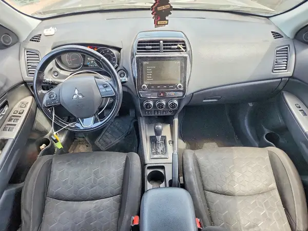 JA4AR3AUXLU003816 2020 MITSUBISHI OUTLANDER - Image 8