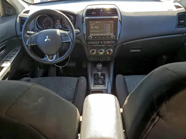 JA4AR3AUXLU008255 2020 MITSUBISHI OUTLANDER - Image 8