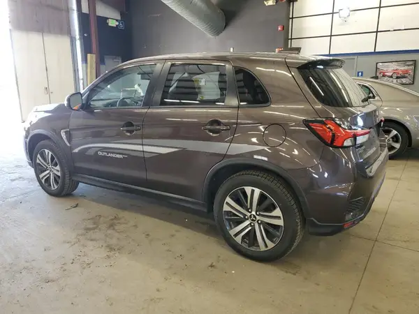 JA4AR3AUXLU012015 2020 MITSUBISHI OUTLANDER - Image 2