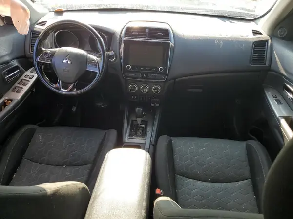 JA4AR3AUXLU012807 2020 MITSUBISHI OUTLANDER - Image 8