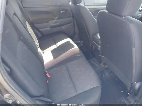 JA4AR3AUXLU013567 2020 MITSUBISHI OUTLANDER - Image 8