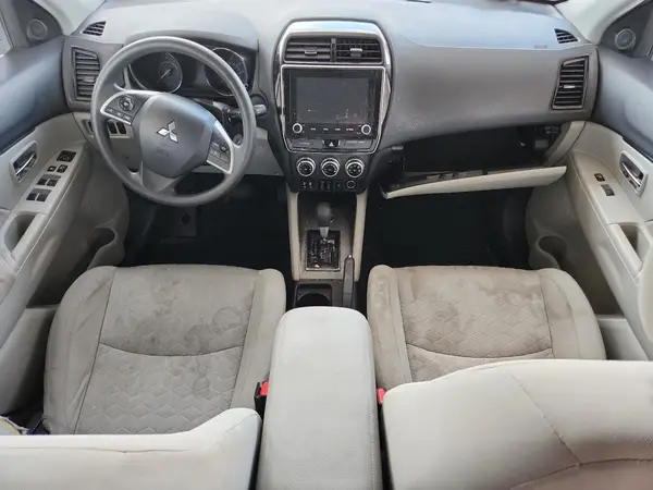 JA4AR3AUXLU013763 2020 MITSUBISHI OUTLANDER - Image 8