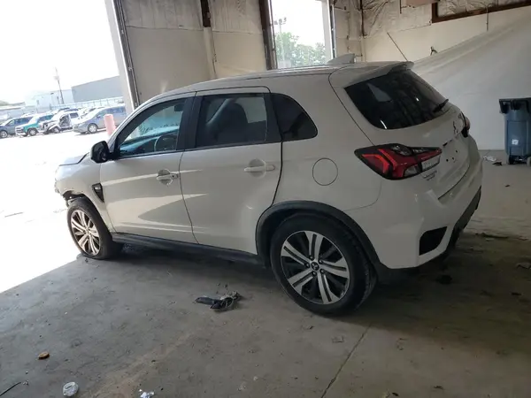 JA4AR3AUXLU015724 2020 MITSUBISHI OUTLANDER - Image 2