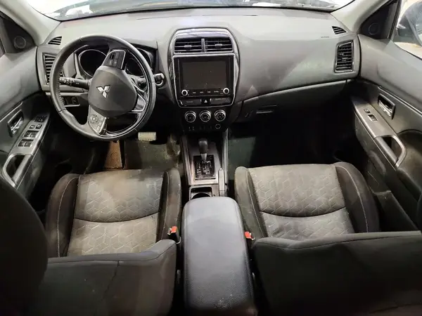 JA4AR3AUXLU021409 2020 MITSUBISHI OUTLANDER - Image 8