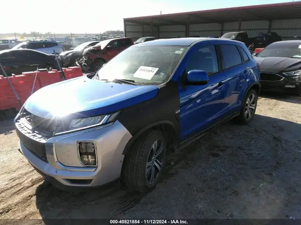 JA4AR3AUXLU028232 2020 MITSUBISHI OUTLANDER - Image 2