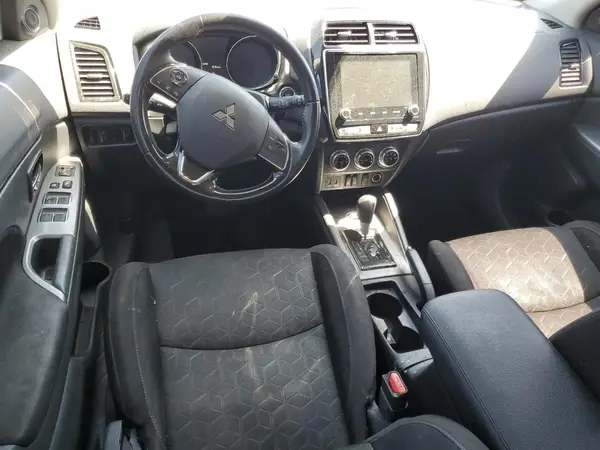 JA4AR3AUXLU028859 2020 MITSUBISHI OUTLANDER - Image 8