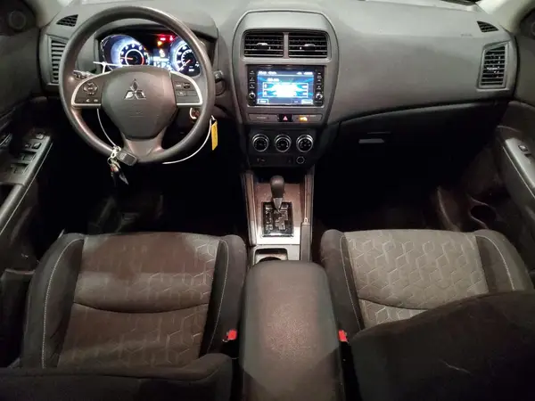JA4AR3AUXLU030725 2020 MITSUBISHI OUTLANDER - Image 8