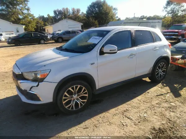 JA4AR3AW0GZ050413 2016 MITSUBISHI OUTLANDER - Image 2