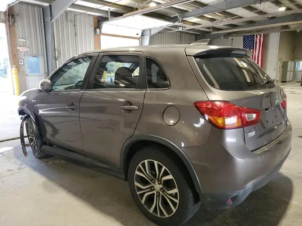 JA4AR3AW0HZ016957 2017 MITSUBISHI OUTLANDER - Image 2