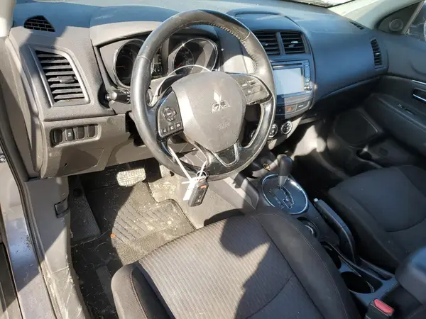 JA4AR3AW0HZ018367 2017 MITSUBISHI OUTLANDER - Image 8
