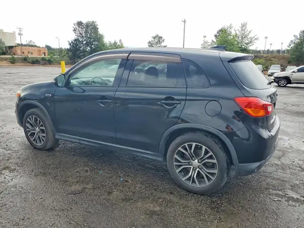 JA4AR3AW0HZ023519 2017 MITSUBISHI OUTLANDER - Image 2