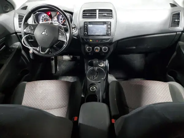 JA4AR3AW0HZ064569 2017 MITSUBISHI OUTLANDER - Image 8