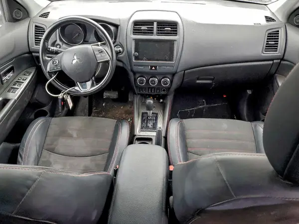 JA4AR3AW0JU003550 2018 MITSUBISHI OUTLANDER - Image 8