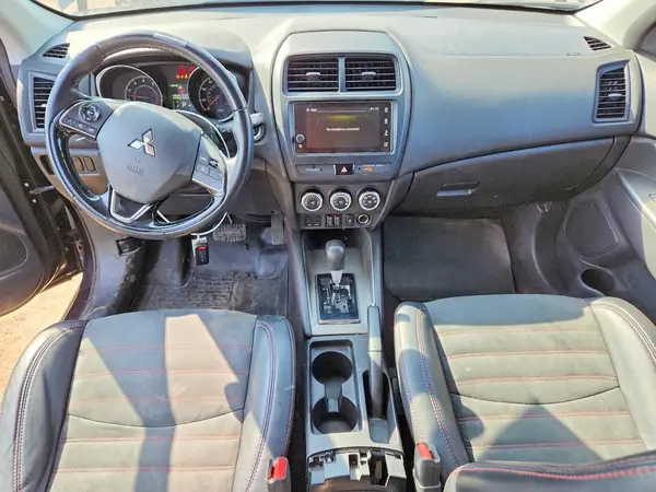JA4AR3AW0JU012281 2018 MITSUBISHI OUTLANDER - Image 8