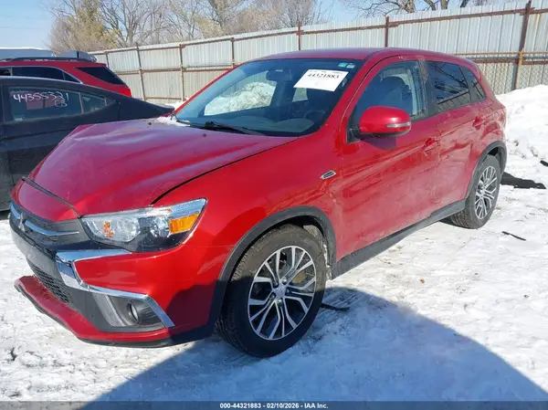 JA4AR3AW0JU017206 2018 MITSUBISHI OUTLANDER - Image 2