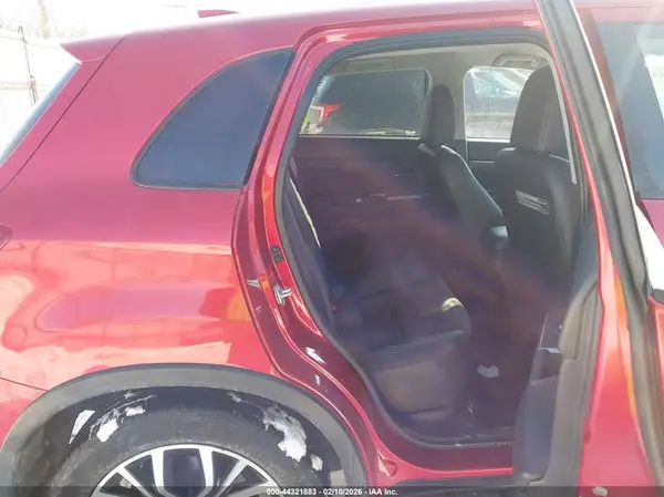 JA4AR3AW0JU017206 2018 MITSUBISHI OUTLANDER - Image 8
