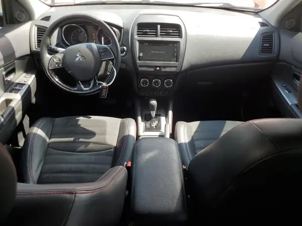 JA4AR3AW0JU021921 2018 MITSUBISHI OUTLANDER - Image 8
