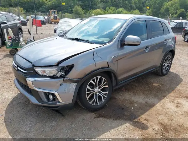 JA4AR3AW0JZ013501 2018 MITSUBISHI OUTLANDER - Image 2