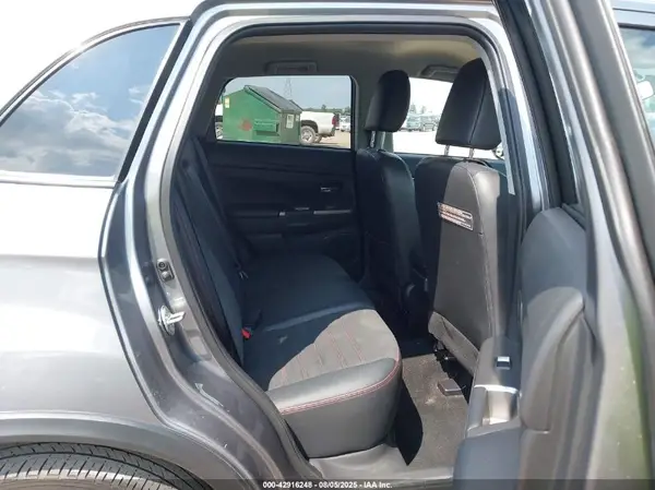 JA4AR3AW0JZ013501 2018 MITSUBISHI OUTLANDER - Image 8