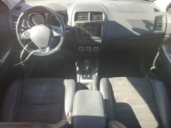JA4AR3AW0JZ032226 2018 MITSUBISHI OUTLANDER - Image 8
