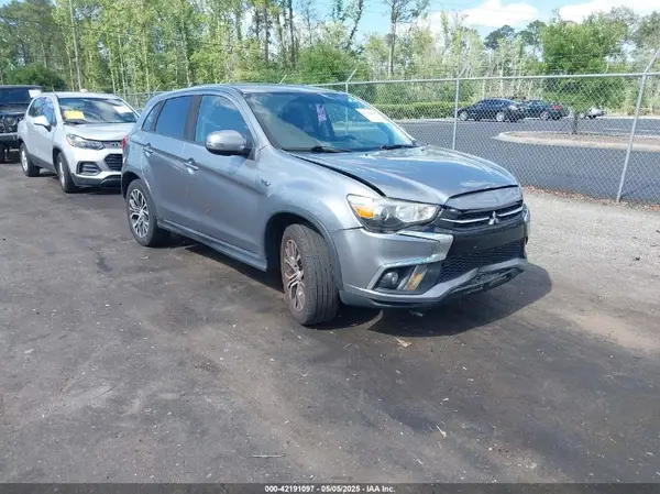 JA4AR3AW0JZ034977 2018 MITSUBISHI OUTLANDER - Image 1