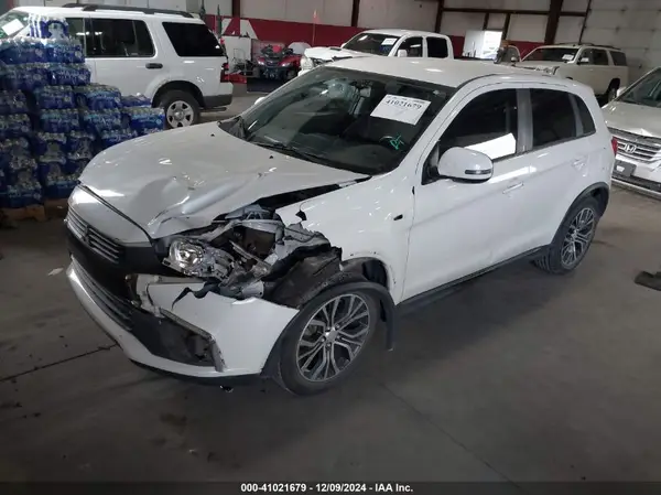 JA4AR3AW1GZ025018 2016 MITSUBISHI OUTLANDER - Image 2