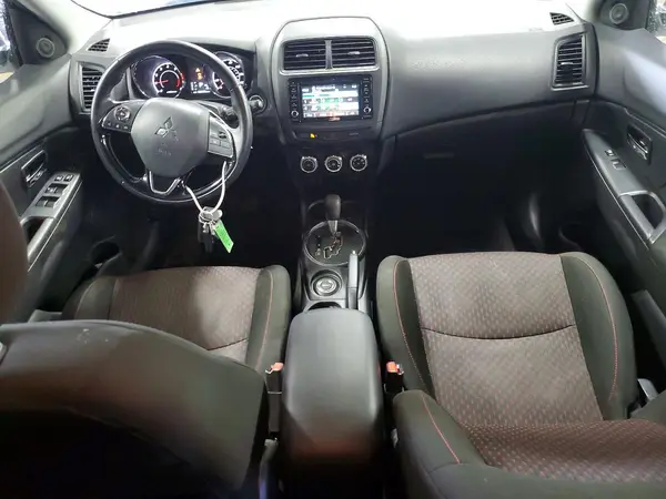 JA4AR3AW1HZ041575 2017 MITSUBISHI OUTLANDER - Image 8