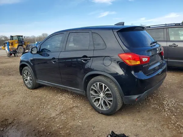 JA4AR3AW1HZ045061 2017 MITSUBISHI OUTLANDER - Image 2