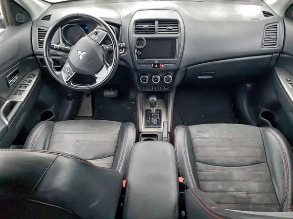 JA4AR3AW1JU002830 2018 MITSUBISHI OUTLANDER - Image 8