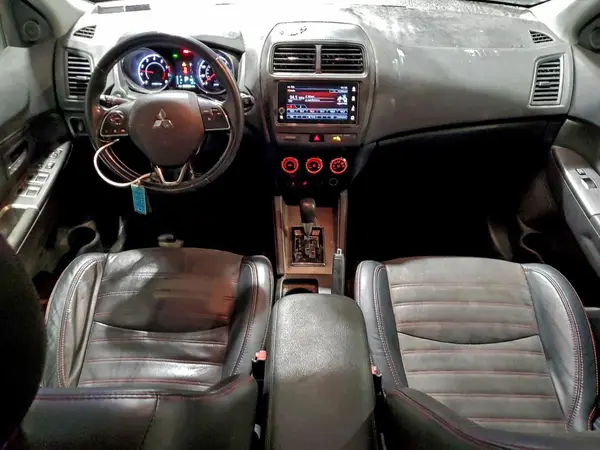 JA4AR3AW1JU004335 2018 MITSUBISHI OUTLANDER - Image 8
