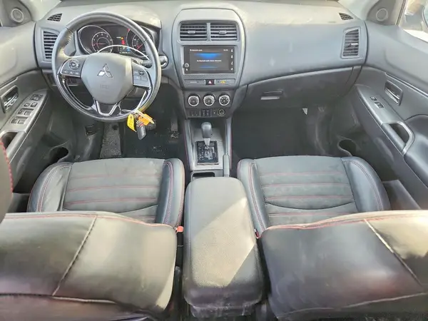 JA4AR3AW1JZ033126 2018 MITSUBISHI OUTLANDER - Image 8