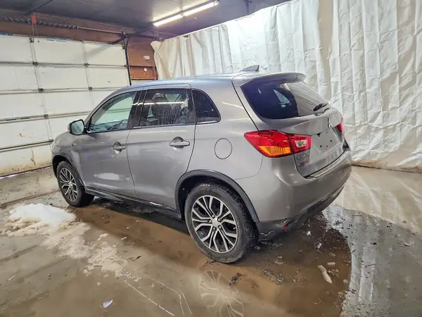 JA4AR3AW2HZ018287 2017 MITSUBISHI OUTLANDER - Image 2