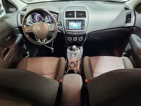 JA4AR3AW2HZ018287 2017 MITSUBISHI OUTLANDER - Image 8