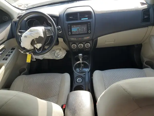 JA4AR3AW2HZ019133 2017 MITSUBISHI OUTLANDER - Image 8
