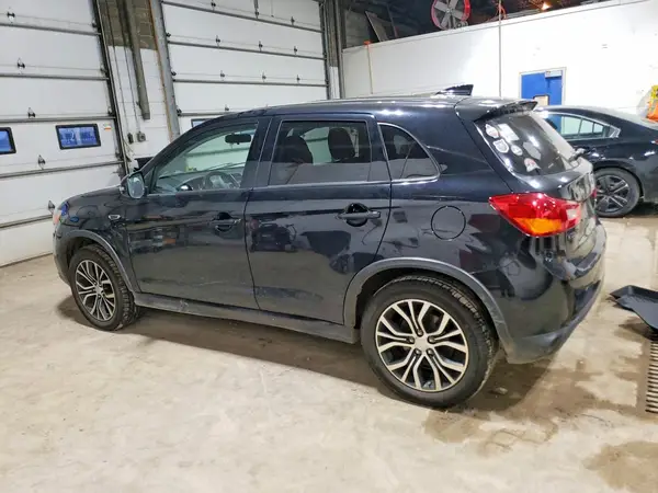 JA4AR3AW2HZ020122 2017 MITSUBISHI OUTLANDER - Image 2
