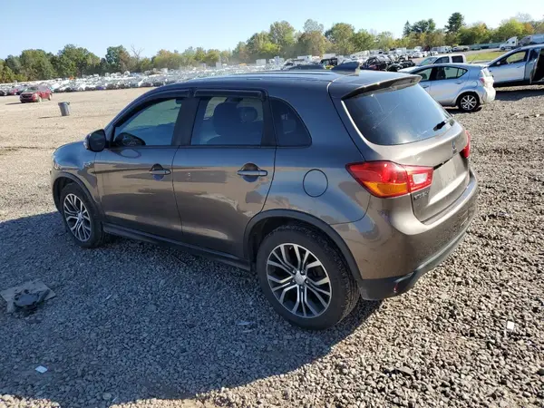 JA4AR3AW2HZ039916 2017 MITSUBISHI OUTLANDER - Image 2