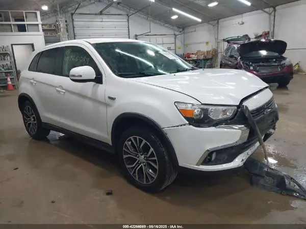 JA4AR3AW2HZ054979 2017 MITSUBISHI OUTLANDER - Image 1